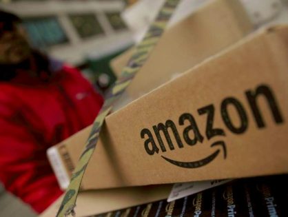 Amazon запустил сервис дистанционной примерки одежды