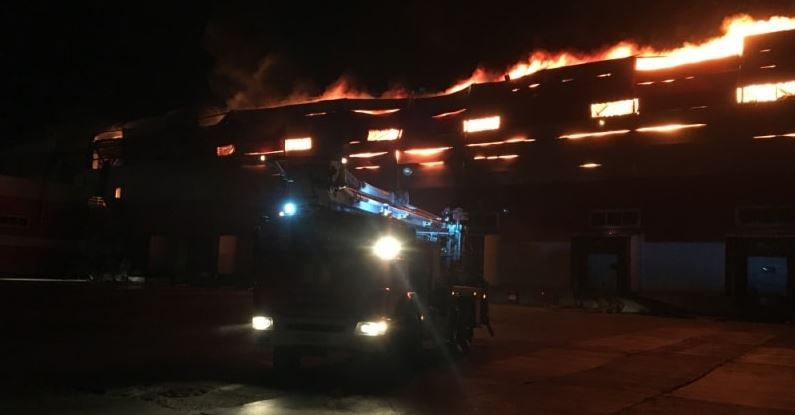 В Воронежской области сгорел распределительный центр «Магнита»