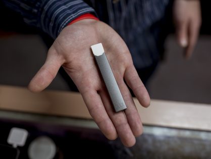 Электронные сигареты Juul могут запретить в России