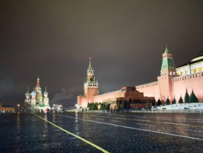 Эксперты подсчитали, что в октябре посещаемость московских ТЦ снизилась более чем на 25%