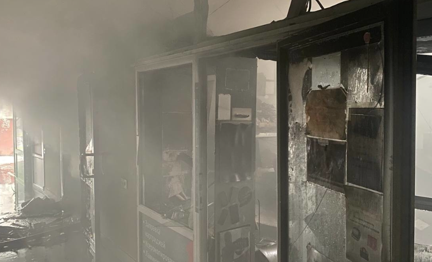 Два человека погибли в результате пожара в ТЦ в Подмосковье