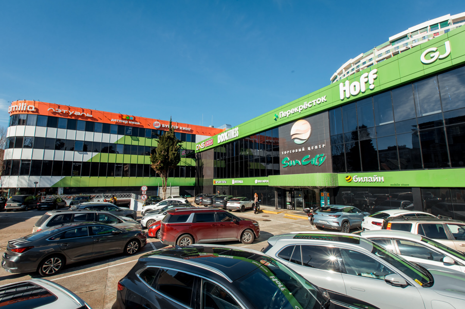 Впервые в Сочи открылись DDX Fitness и «Четыре Лапы»