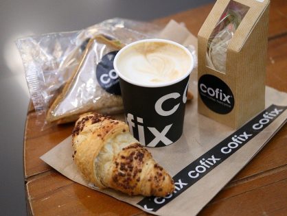 Один QR-код вместо двух действий: как Яндекс Пэй объединил оплату и лояльность в Cofix