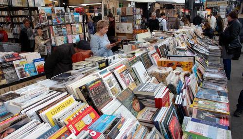 Объём книжного рынка России в 2025 году вырос на 11,1% и достиг 150,3 млрд рублей